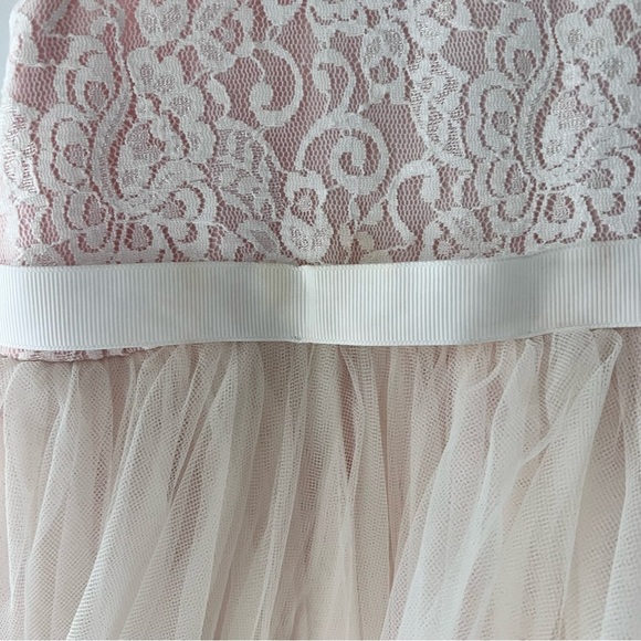 DAVID'S BRIDAL Ball Gown Flower Girl Dress with Heart Cutout - Picture 3 of 11